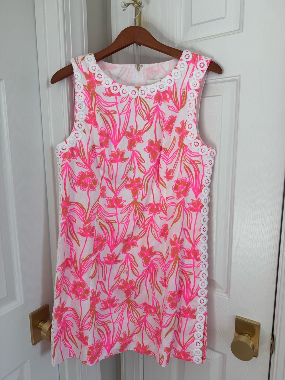Lilly Pulitzer Sleeveless Floral Shift Dress - Hot Pink & White